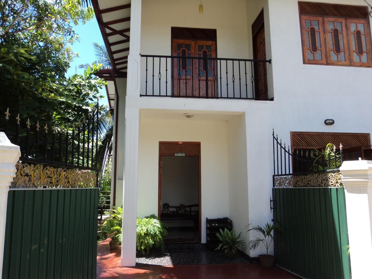 Pubudu'S Villa ヒッカドゥワ エクステリア 写真